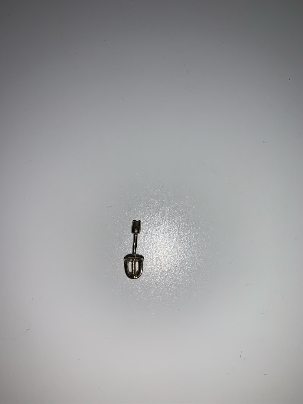 14K Gold Earring with diamond